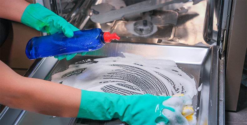 cleaning a dishwasher that smells bad